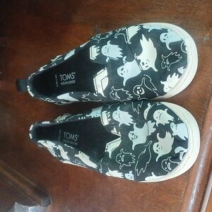 Youth Glow in the Dark Ghost Toms